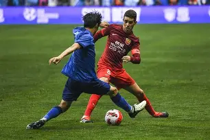 九游娱乐APP-太狠了！上海申花今晨篮板制胜今晚莱比锡备战德国杯，梅西在G2比赛中大比分领先