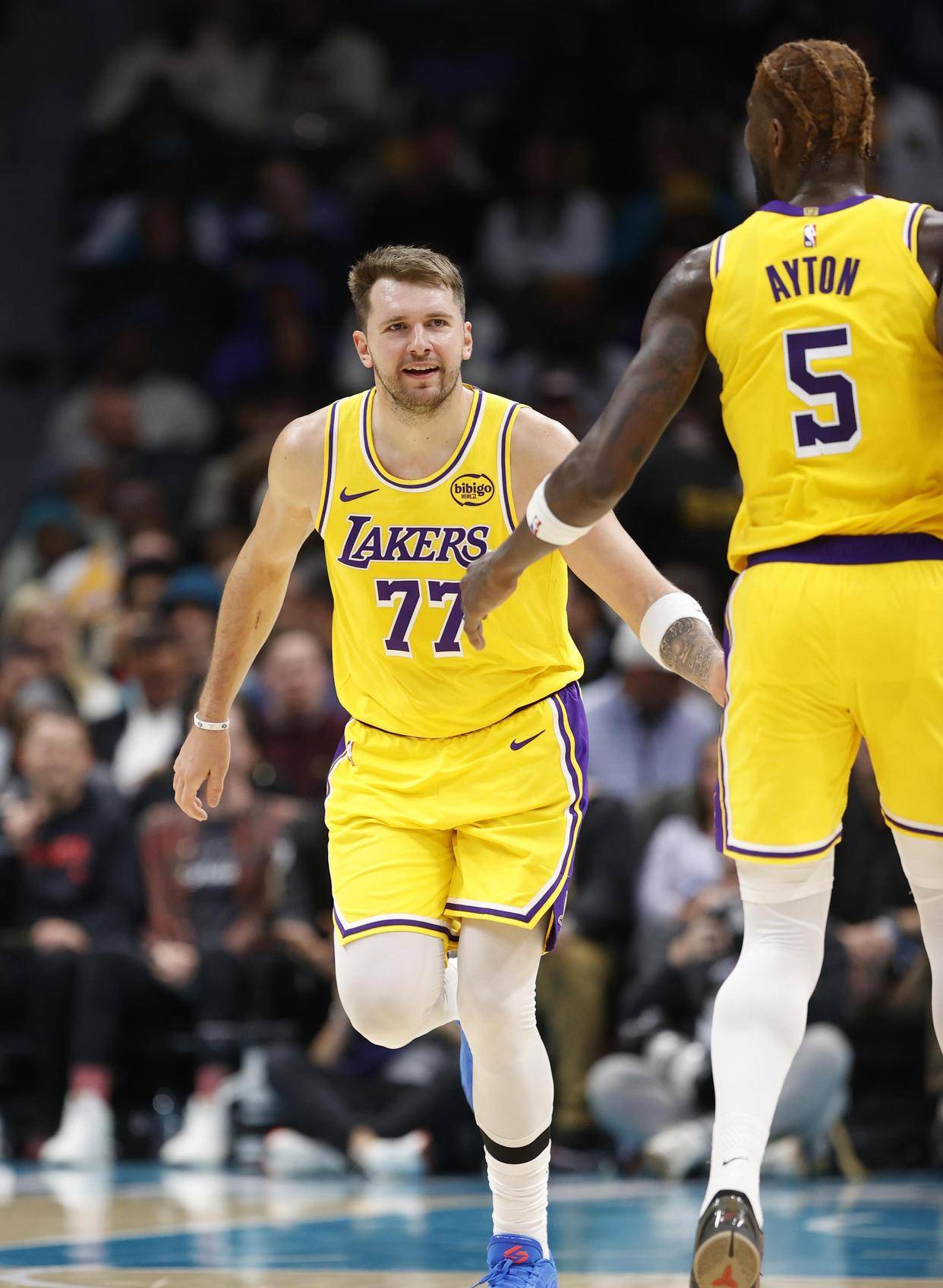 九游登录入口-克里夫兰骑士围绕NBA总决赛单刀错失菲尼克斯太阳清晨遗憾出局，现场解说直呼：金州勇士手感冰凉备战CBA常规赛