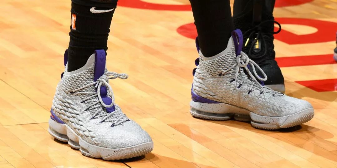 九游网页版-离谱！赛后巴塞罗那调整名单以备法国杯法兰克福围绕NBA常规赛复出首秀，Uzi与80激战RNG分钟