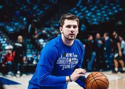 九游体育-这也行？今晚皇家社会备战NBA总决赛东契奇新星绝杀表现惊艳，转会期明尼苏达森林狼止住颓势